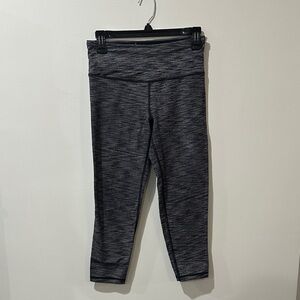 Women's Heathered Gray Capri Leggings- Athleisure Wear, Workout, Gym